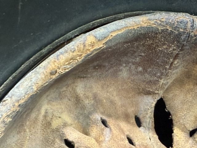 Original WWII German Army (Heer) M40 Single Decal Steel Helmet — image 30