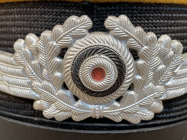 Original 1937 German Luftwaffe Fallschirmjðger EM/NCO's Visor Cap, Issued FG Rgt 1 — image 3