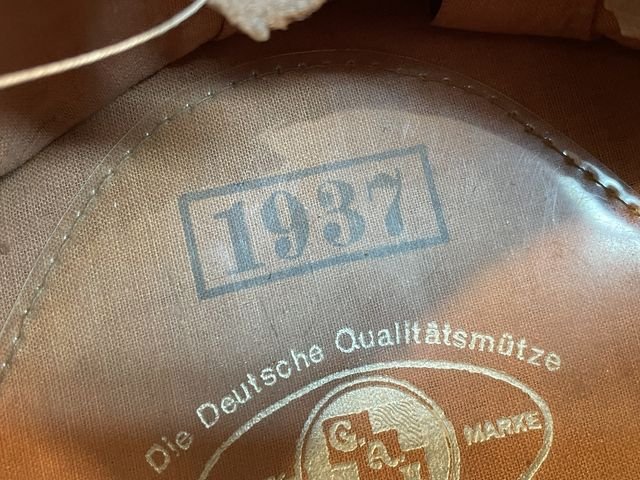 Original 1937 German Luftwaffe Fallschirmjðger EM/NCO's Visor Cap, Issued FG Rgt 1 — image 35