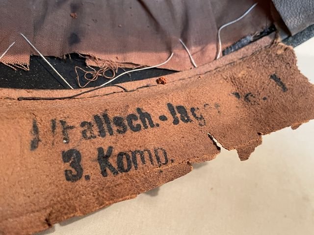 Original 1937 German Luftwaffe Fallschirmjðger EM/NCO's Visor Cap, Issued FG Rgt 1 — image 39