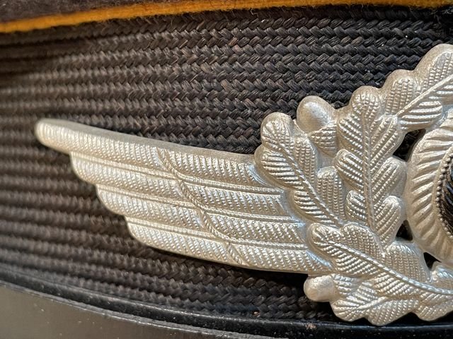 Original 1937 German Luftwaffe Fallschirmjðger EM/NCO's Visor Cap, Issued FG Rgt 1 — image 4