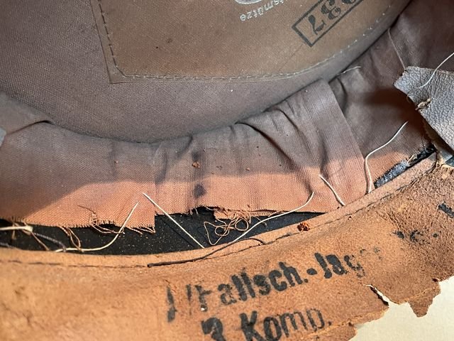 Original 1937 German Luftwaffe Fallschirmjðger EM/NCO's Visor Cap, Issued FG Rgt 1 — image 40