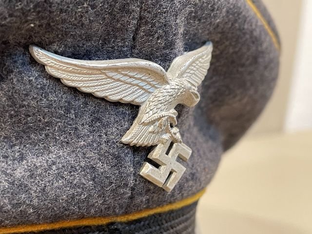 Original 1937 German Luftwaffe Fallschirmjðger EM/NCO's Visor Cap, Issued FG Rgt 1 — image 8
