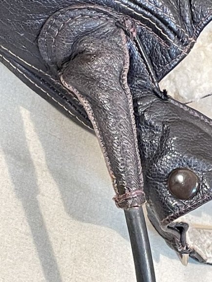 HOLD! Original WWII German Luftwaffe Winter Flight Helmet, Excellent Size 60! — image 11