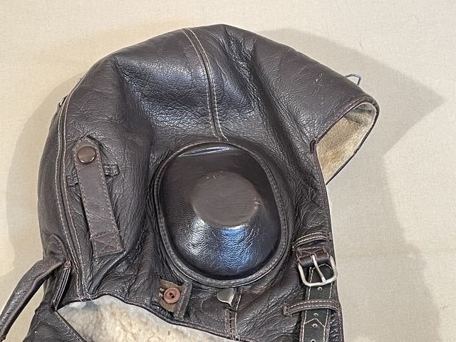 HOLD! Original WWII German Luftwaffe Winter Flight Helmet, Excellent Size 60! — image 2