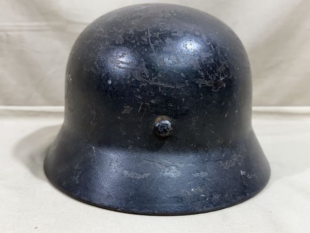 Original WWII German Luftwaffe (Air Force) Single Decal M40 Steel Helmet, Q64 — image 10