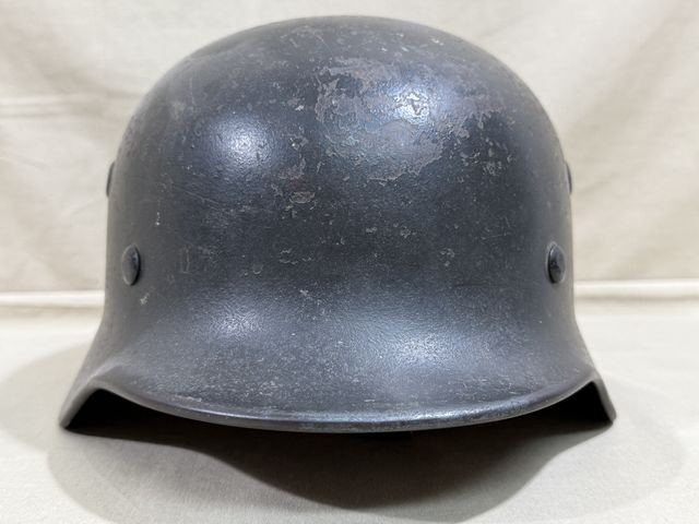Original WWII German Luftwaffe (Air Force) Single Decal M40 Steel Helmet, Q64 — image 6