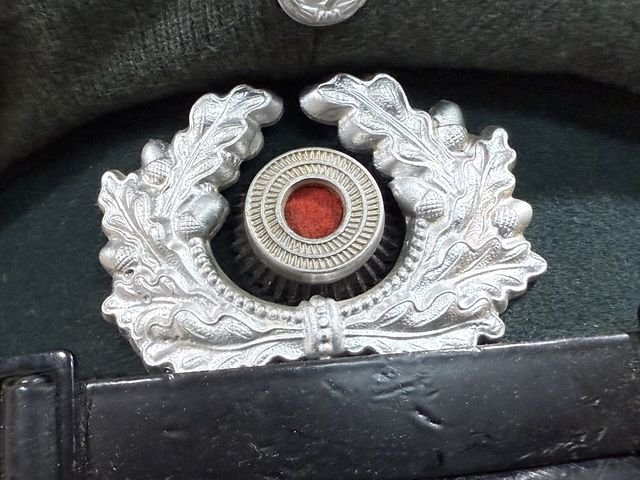 Original WWII German Heer (Army) Pioneer EM/NCO's Visor Cap — image 4