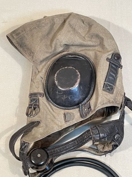 Original WWII German Luftwaffe Summer Flight Helmet, Early Example — image 3