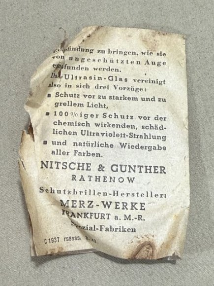 Original WWII German Sun Goggles with Brown Frames & Instructions, UNISSUED — image 10