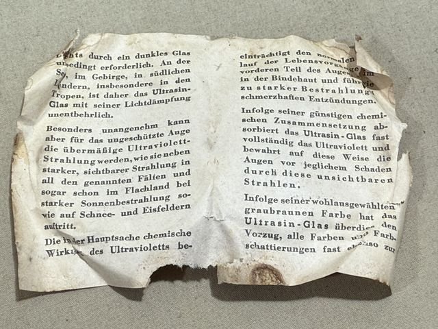 Original WWII German Sun Goggles with Brown Frames & Instructions, UNISSUED — image 9