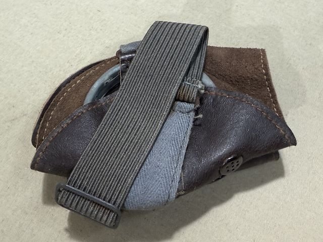 Original WWII German Sun Goggles with Brown Frames & Instructions, UNISSUED — image 3