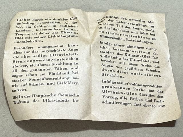 Original WWII German Sun Goggles with Brown Frames & Instructions, UNISSUED — image 9
