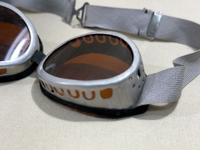 Original WWII German Tinted Goggles, Aluminum — image 3