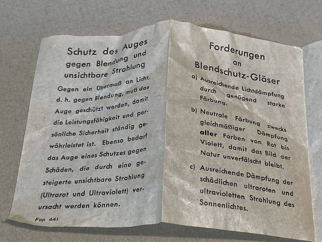 Original WWII German Sun Goggles with Gray Frames, UNISSUED!!! — image 16