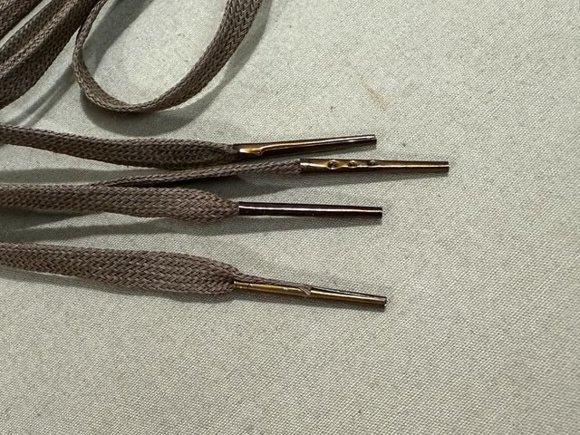 HOLD! Original WWII German BROWN 80cm Shoe Laces, Pair — image 3
