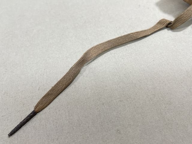Original WWII Era German Pack of Tan Shoe Laces, 1 Gross — image 2
