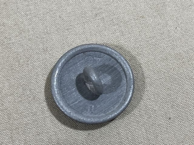 Original WWII German Pebbled Tunic Button, Brownish Colored — image 5