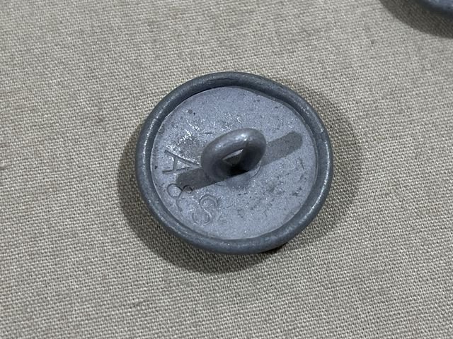 Original WWII German Pebbled Tunic Button, Brownish Colored — image 6