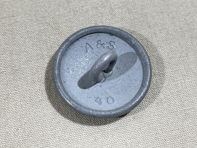 Original WWII German Pebbled Tunic Button, Brownish Colored — image 7