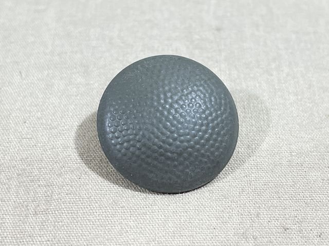 Original WWII German Pebbled Tunic Button, Feldgrau Colored — image 2