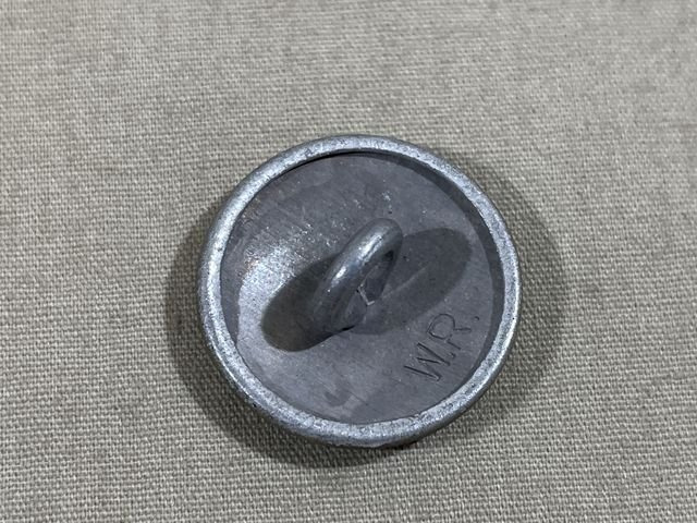 Original WWII German Pebbled Tunic Button, Feldgrau Colored — image 6