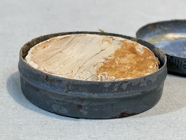 Original WWII Era German Gerlach's Gehwol Boot Preservative — image 10