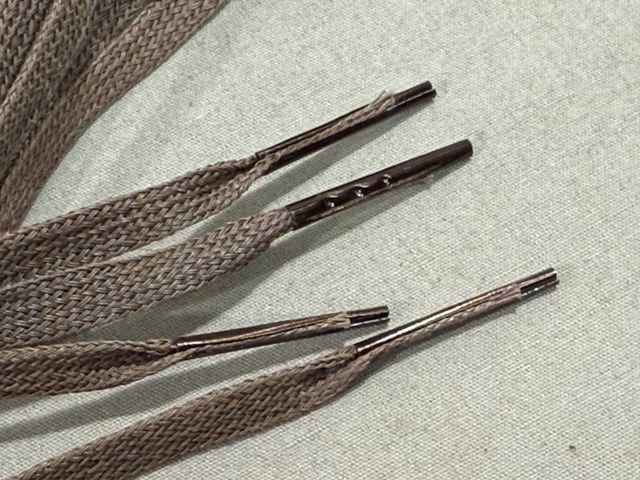 Original WWII German BROWN 90cm Shoe Laces, Pair — image 3
