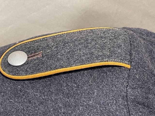 Original 1937 German Luftwaffe (Air Force) Service Tunic, Air Fighting Unit Signals — image 14