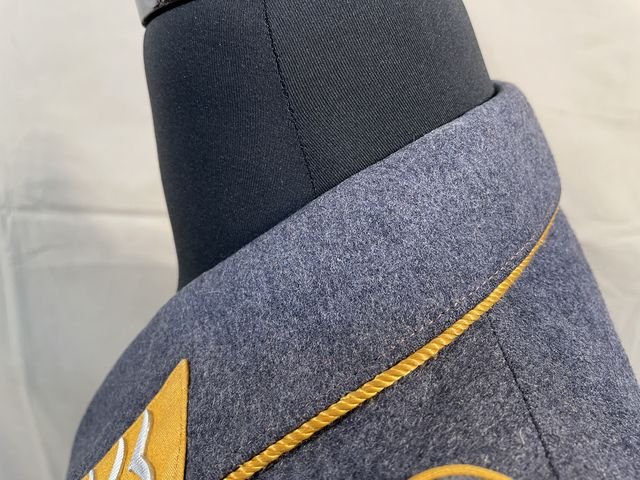 Original 1937 German Luftwaffe (Air Force) Service Tunic, Air Fighting Unit Signals — image 21