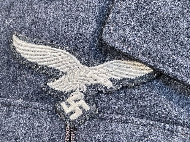Original 1937 German Luftwaffe (Air Force) Service Tunic, Air Fighting Unit Signals — image 3