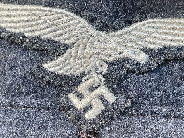 Original 1937 German Luftwaffe (Air Force) Service Tunic, Air Fighting Unit Signals — image 5