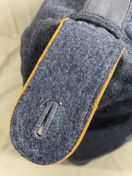 Original WWII German Luftwaffe (Air Force) Paratrooper's Fliegerbluse Tunic, Medical Personnel — image 11