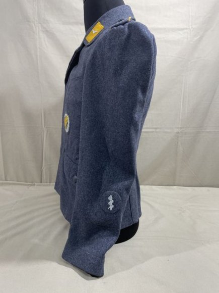 Original WWII German Luftwaffe (Air Force) Paratrooper's Fliegerbluse Tunic, Medical Personnel — image 18
