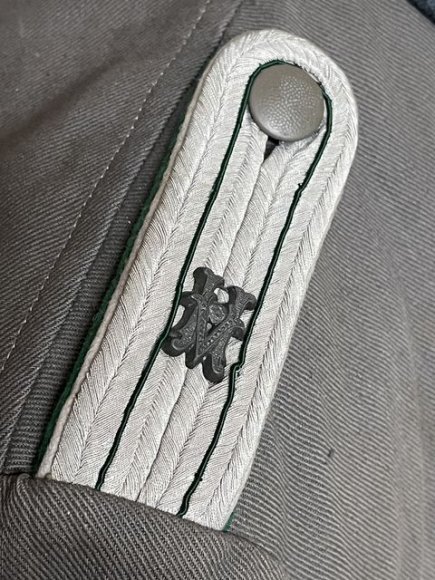 HOLD! Original WWII German Heer (Army) Administrative Sonderf³hrer's Summer Tunic — image 26