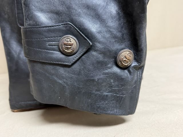Original WWII German Kriegsmarine U-Boat Protective Leather Jacket, 1941 — image 11