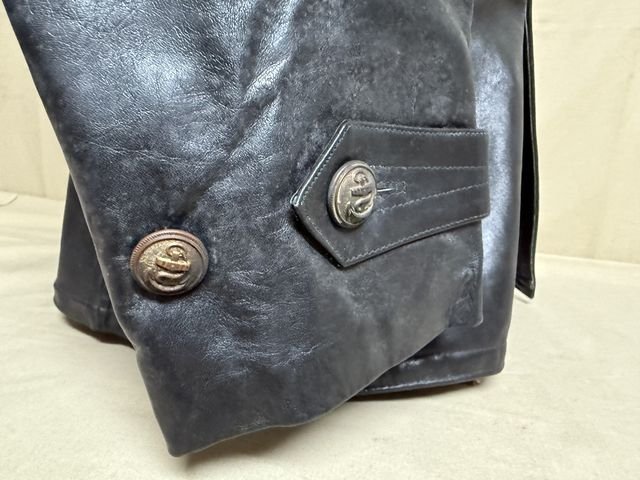 Original WWII German Kriegsmarine U-Boat Protective Leather Jacket, 1941 — image 21
