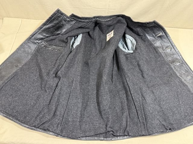 Original WWII German Kriegsmarine U-Boat Protective Leather Jacket, 1941 — image 27