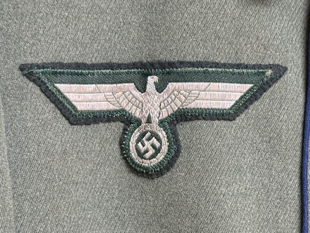 Original 1938 German HEER (Army) Senior NCO's Waffenrock (Parade Tunic), MEDICAL — image 2