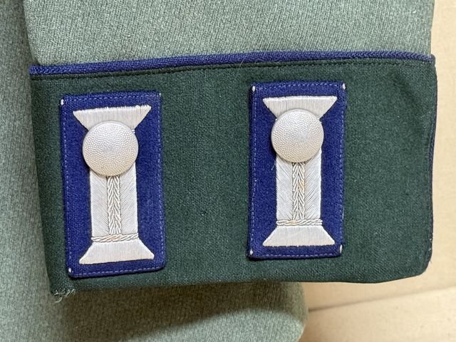 Original 1938 German HEER (Army) Senior NCO's Waffenrock (Parade Tunic), MEDICAL — image 4