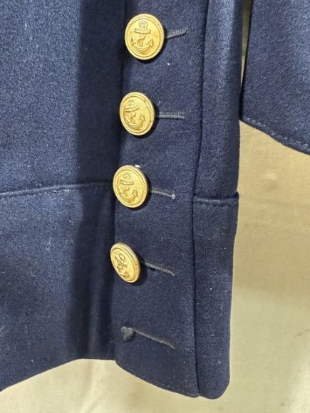 Original WWII German Kriegsmarine (Navy) Parade Tunic, Signals Obergefreiter — image 2