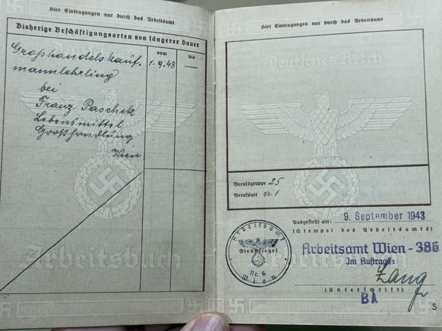 Original Nazi Era German Arbeitsbuch, 2nd Type — image 4