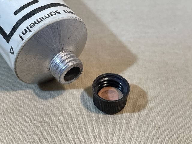 Original WWII German Medical Item, Unfilled Lebertranzinkpaste Metal Tube (Tan) — image 7