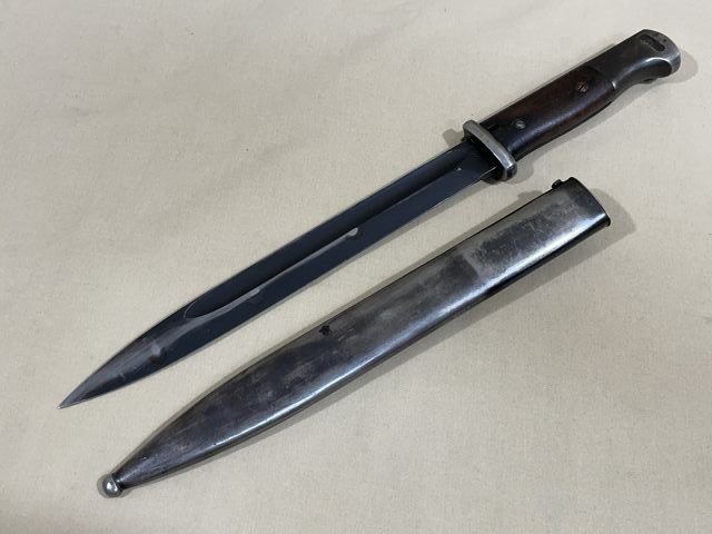 Original WWII German 98K Bayonet and Scabbard, MATCHING — image 2