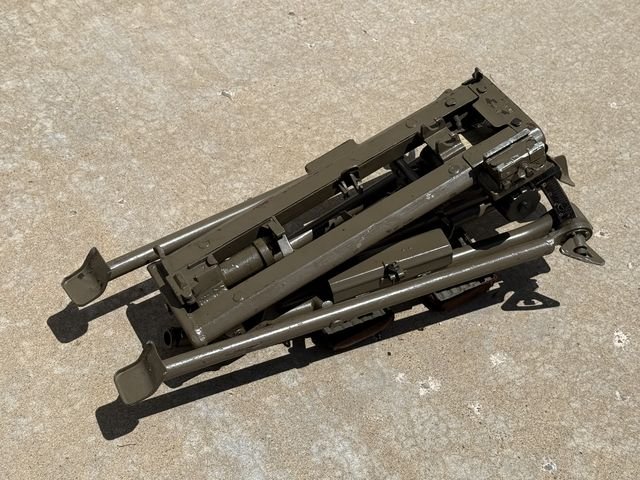 Original WWII German MG42 (MG-42) Lafette Tripod Mount — image 20