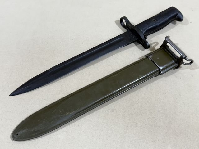 Original WWII US M1 Garand Bayonet and Scabbard, UFH Cut-Down 1943 — image 2
