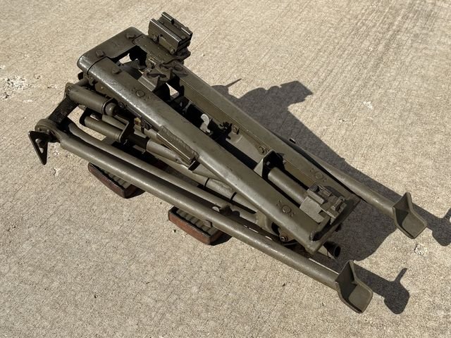 Original WWII German MG42 (MG-42) Lafette Tripod Mount — image 31