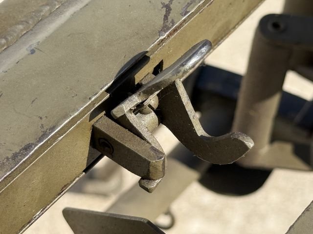 Original WWII German MG42 (MG-42) Lafette Tripod Mount — image 4