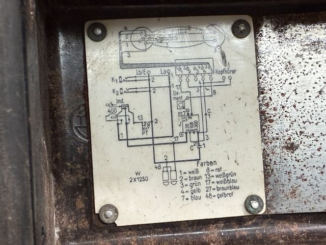 Original WWII German Model 33 Field Phone in Bakelite Case, 1939 — image 26