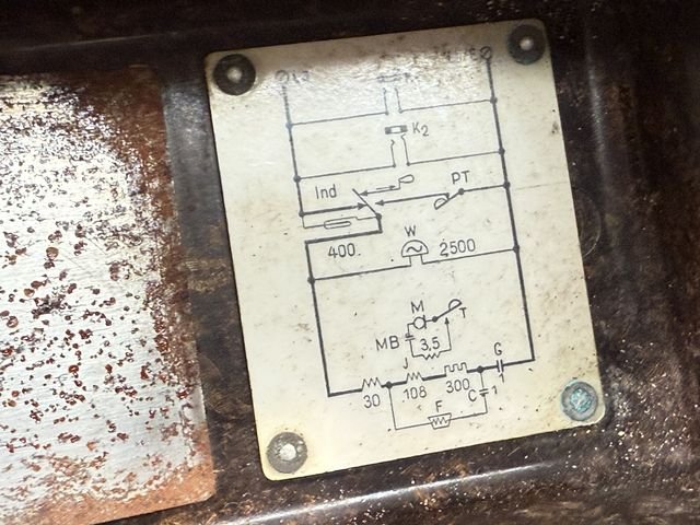 Original WWII German Model 33 Field Phone in Bakelite Case, 1939 — image 28